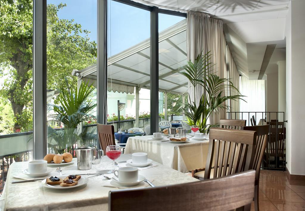 Hotel Madison Gabicce Mare Εξωτερικό φωτογραφία