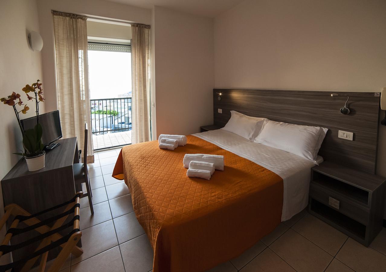Hotel Madison Gabicce Mare Εξωτερικό φωτογραφία