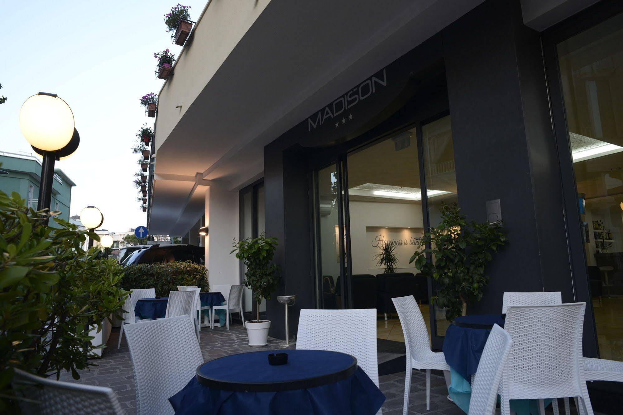 Hotel Madison Gabicce Mare Εξωτερικό φωτογραφία