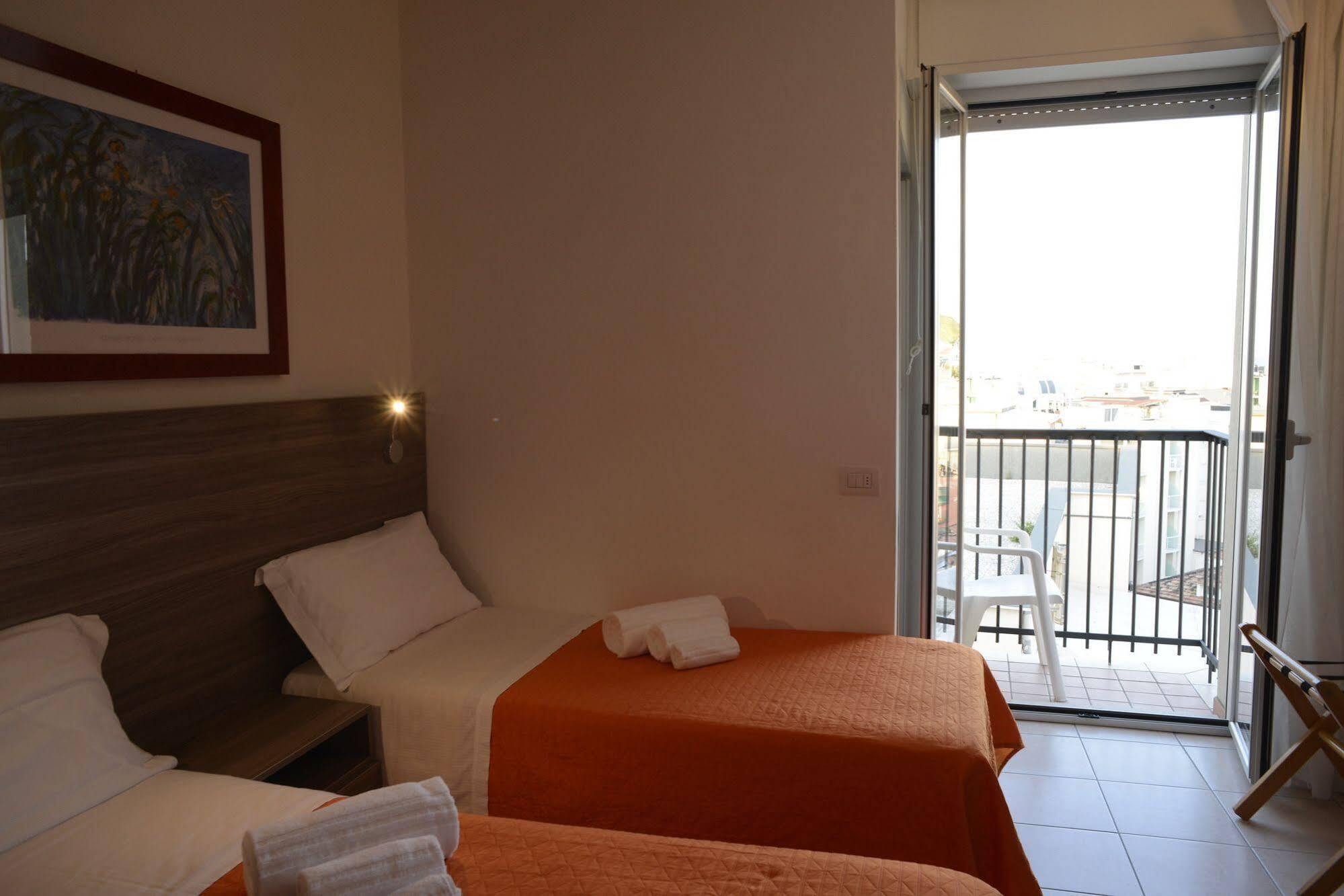 Hotel Madison Gabicce Mare Εξωτερικό φωτογραφία