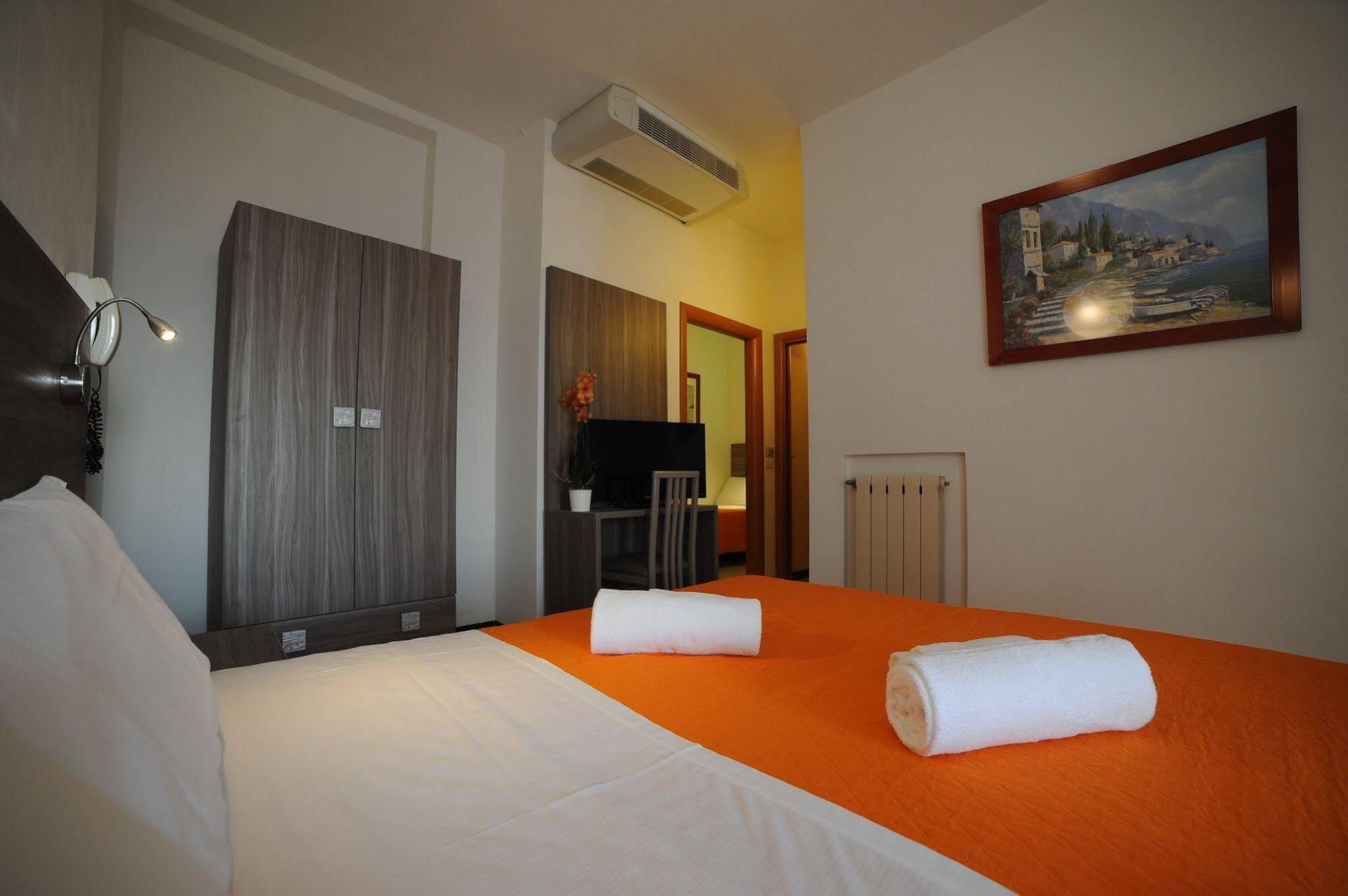 Hotel Madison Gabicce Mare Εξωτερικό φωτογραφία